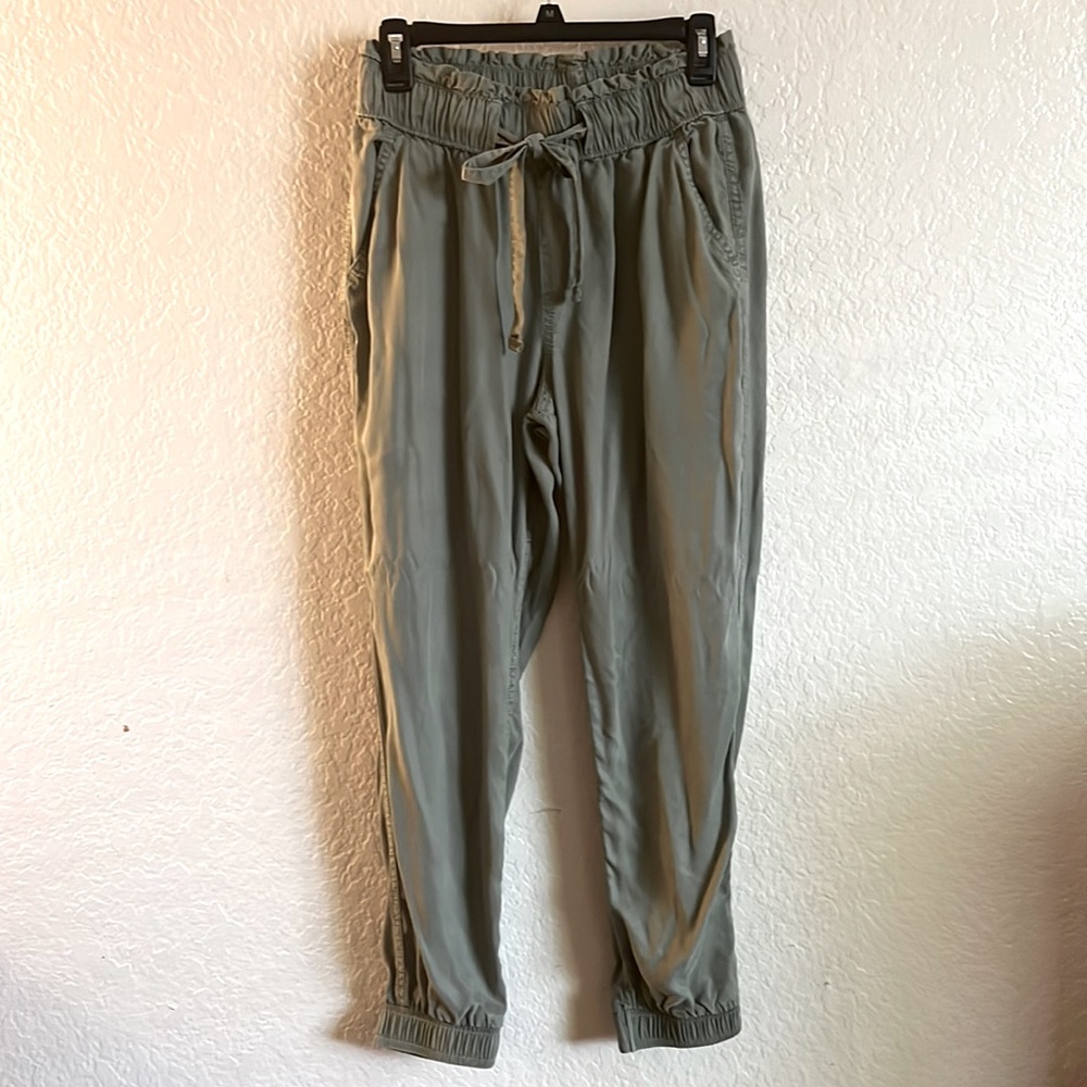 High rise jogger